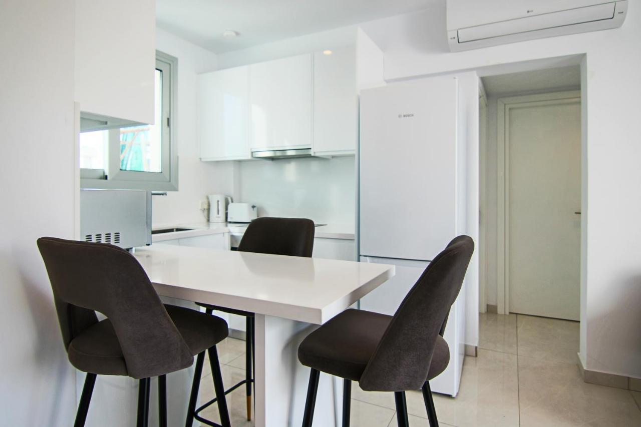 Phaedrus Living - Seaside Executive Flat Harbour 202 Leilighet Paphos Eksteriør bilde